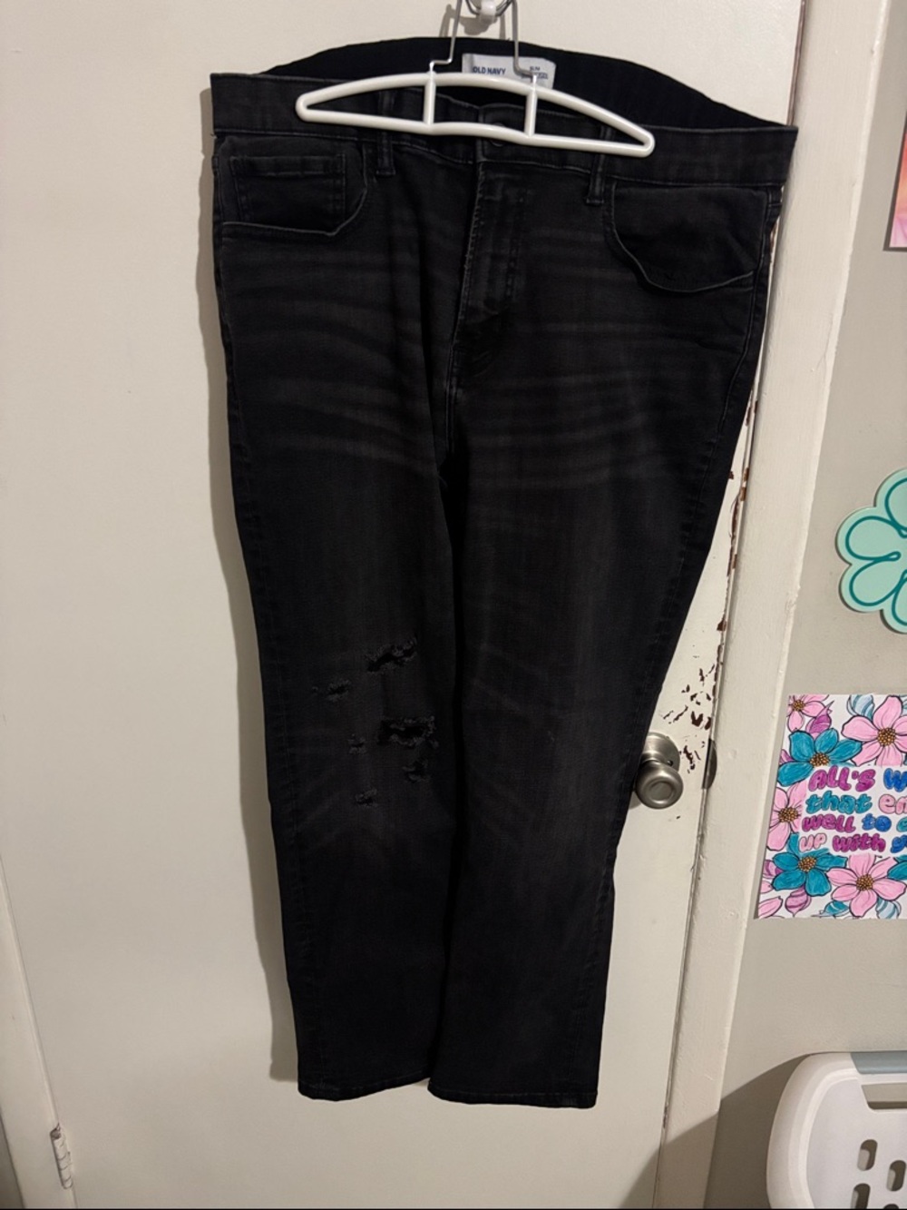 Men's 38x30 Old Navy Slim Built-In Flex Jeans Distressed Black